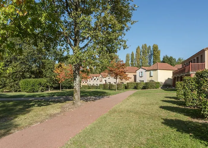 Du - Maeva Monflanquin